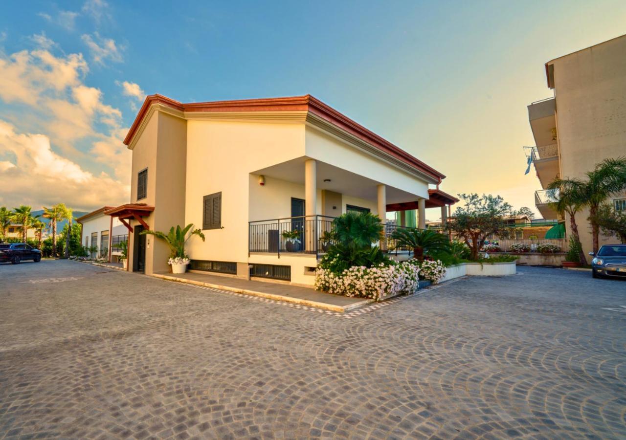 Villa Dei Cesari Bed & Breakfast Santa Maria La Carità Εξωτερικό φωτογραφία